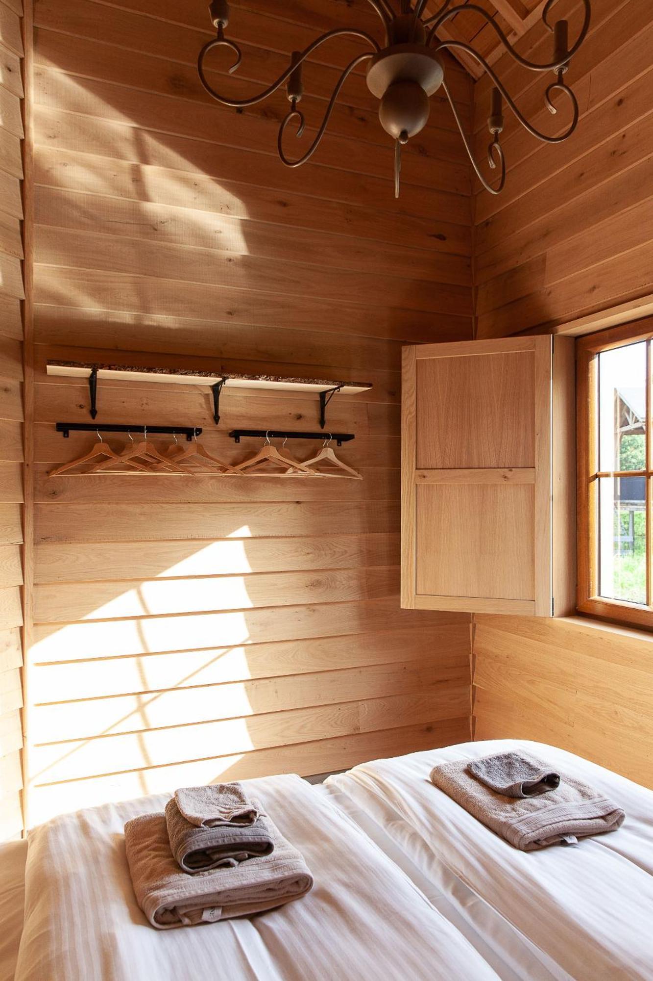 Cabane Happiness Gedinne Exteriör bild